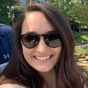 Meet your Posher, Halle